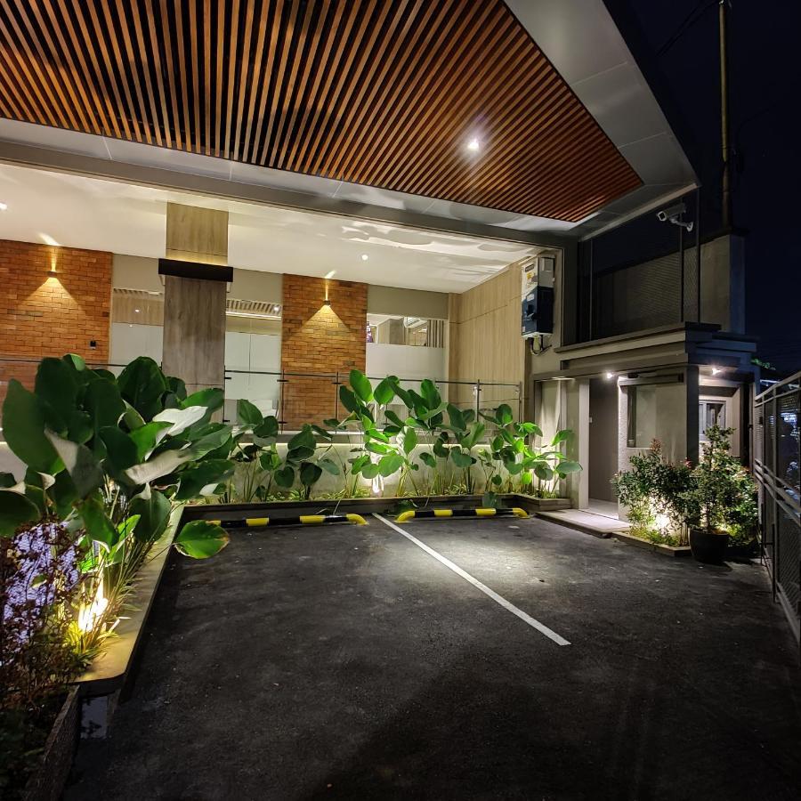 The Mango Suites By Flat06 Jakarta Buitenkant foto