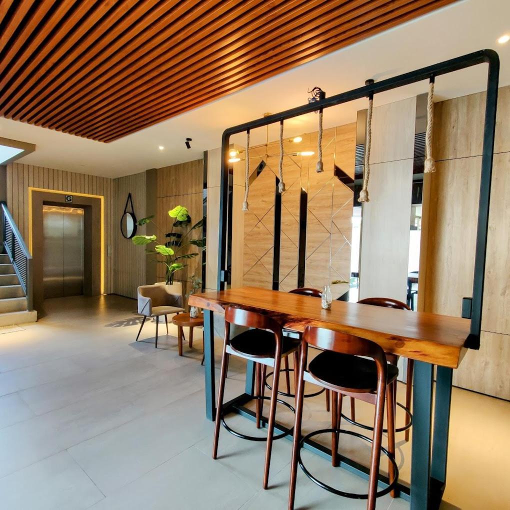 The Mango Suites By Flat06 Jakarta Buitenkant foto